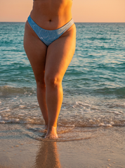 Ivy Bottom in Island Hibiscus