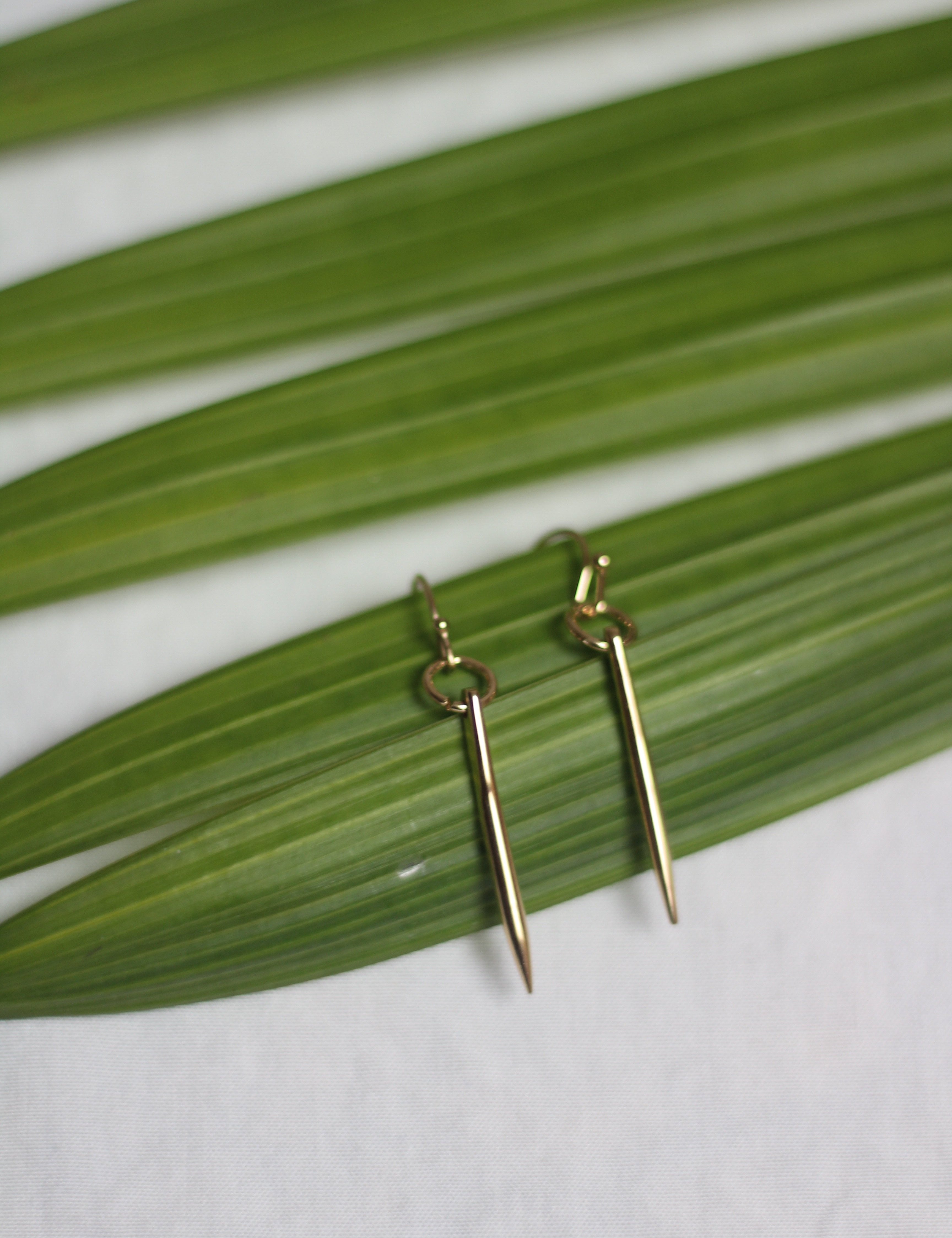 Daggered earrings - L A G O O N DESIGNS